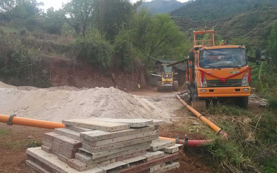 車載攪拌泵參與重慶山區水利建設